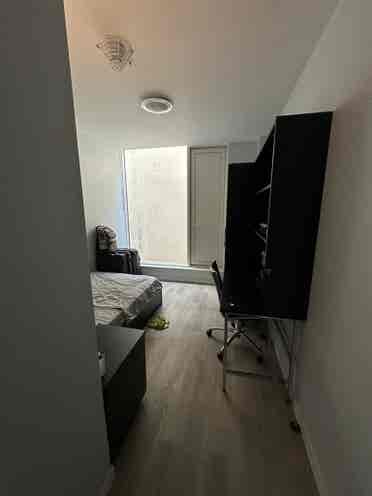 Private Ensuite Room