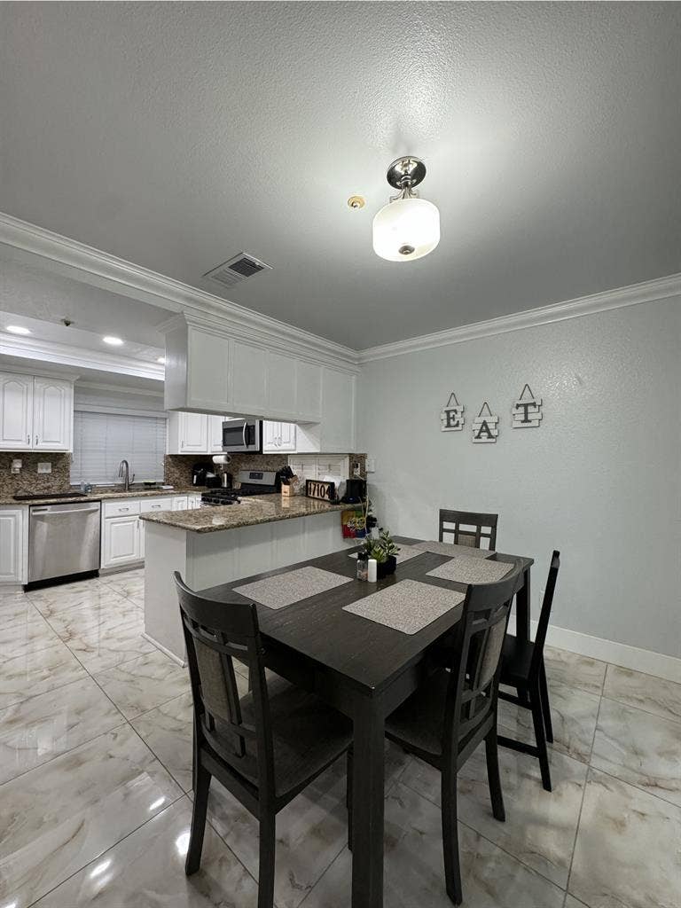 North Fontana Room for Rent