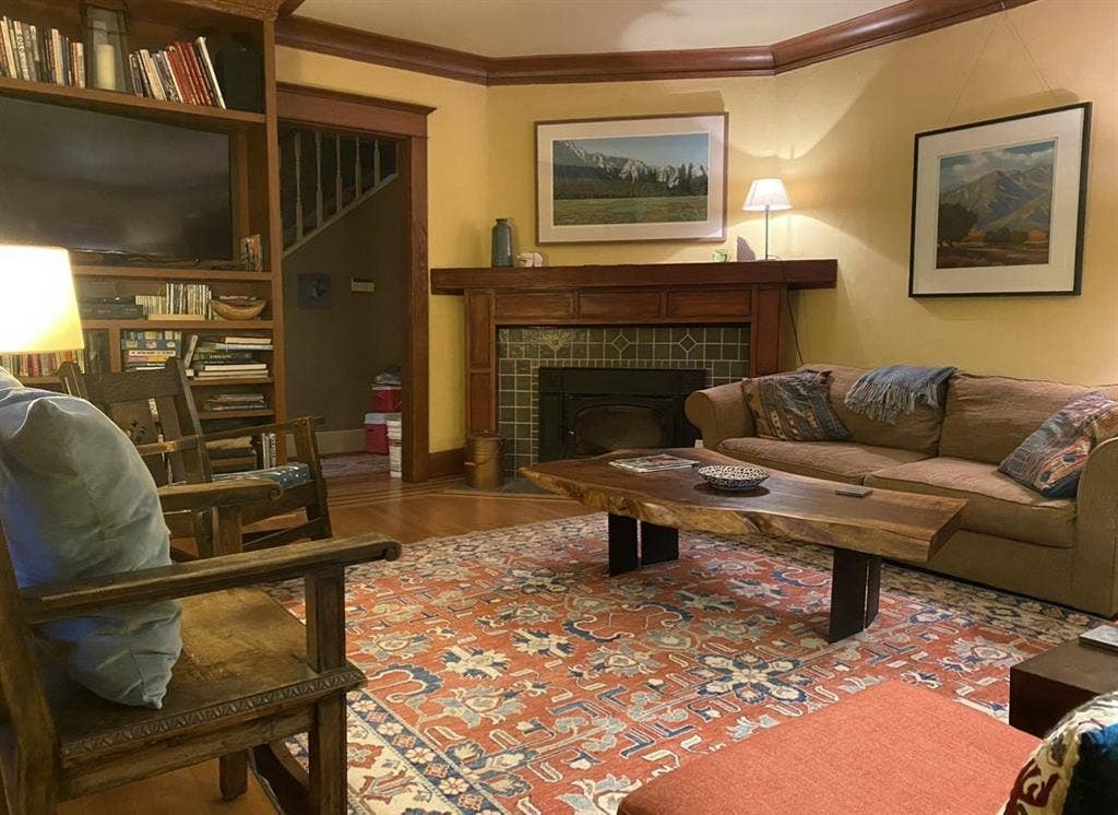 Large, beautiful furnished home