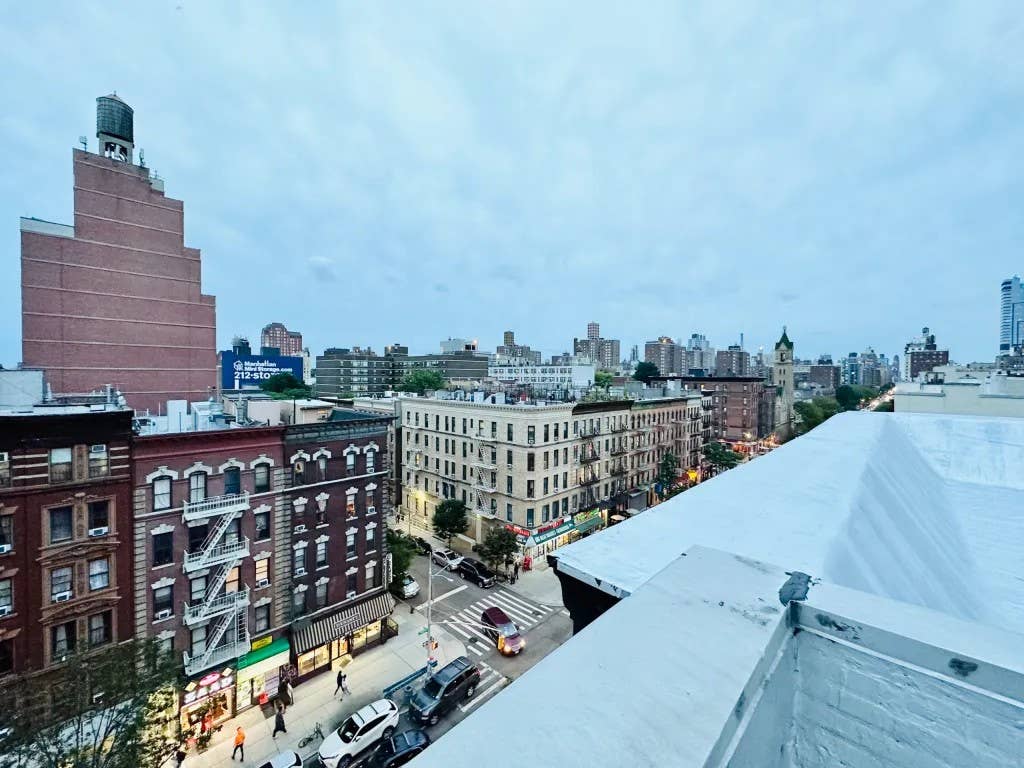 Amsterdam Ave –