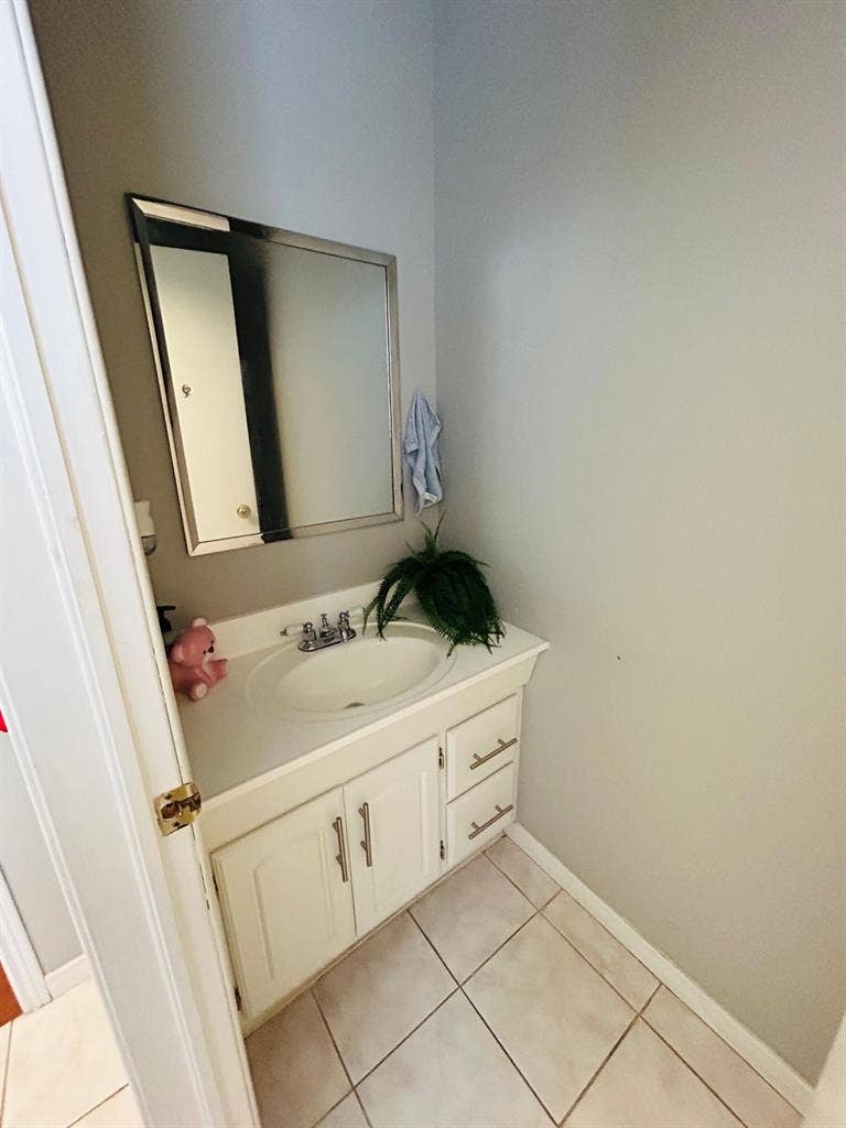 Hamilton home available for rent