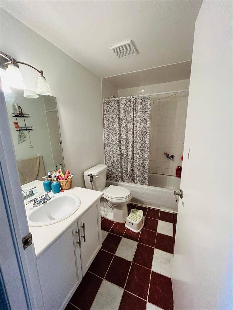 Hamilton home available for rent