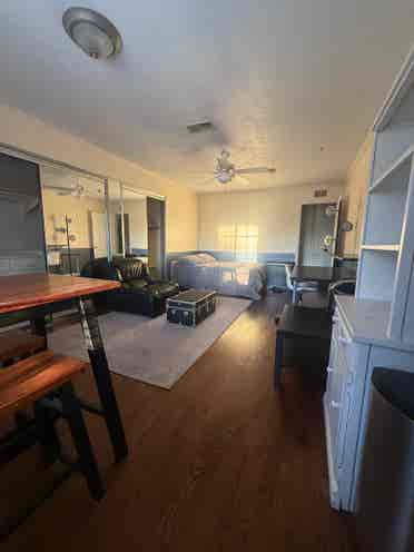In-Law Suite for student/young prof