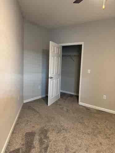 BEDROOM AVAILABLE NOW! - BA