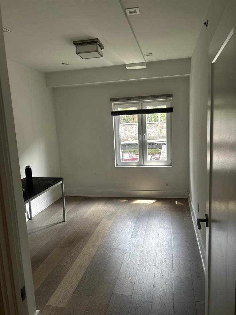 Bedroom with private bathroom