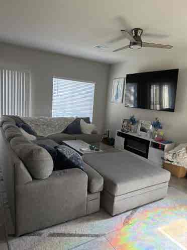 Girl seeking girl roomie in SW home