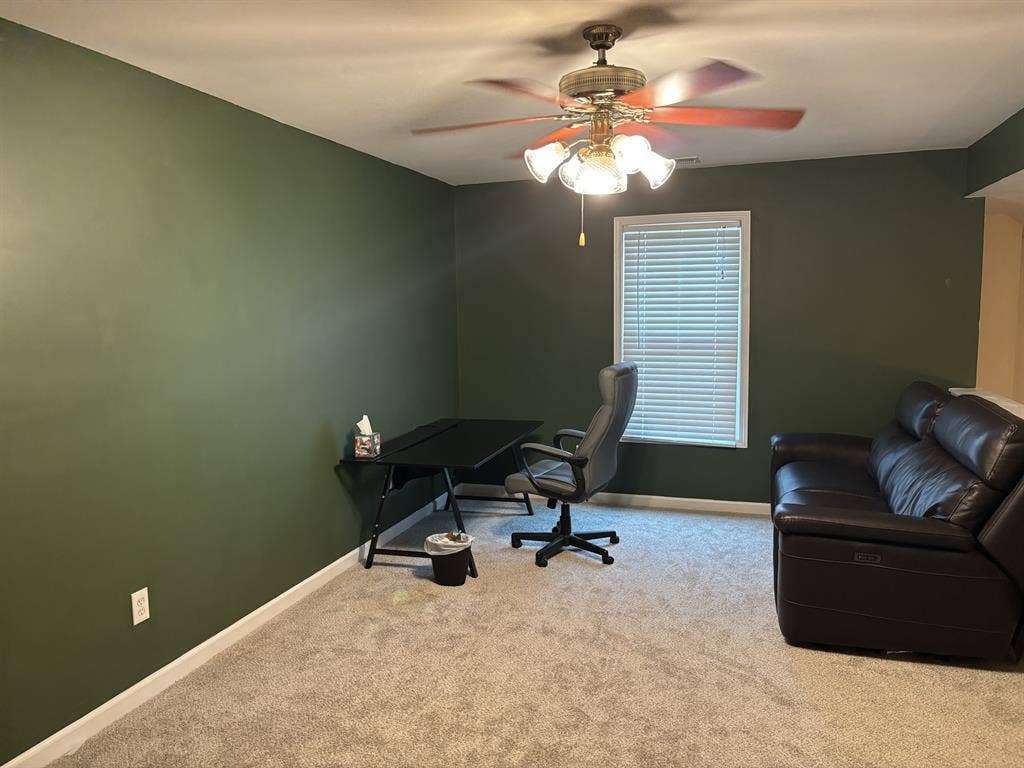 Furnished Private room + bathroom