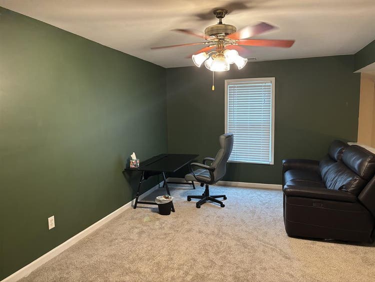 Furnished Private room + bathroom