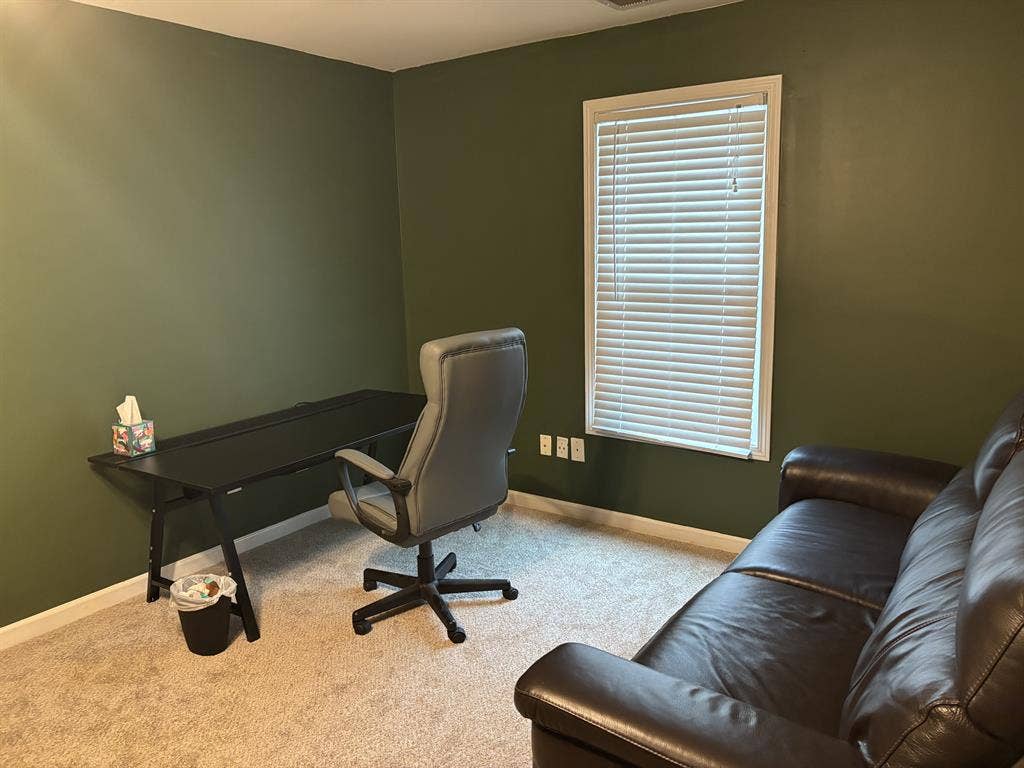 Furnished Private room + bathroom