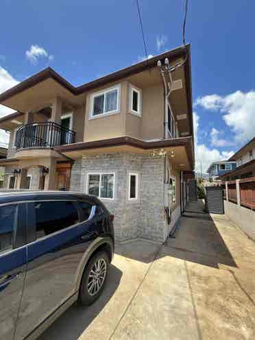 NEED ROOMATE -  2 
bed 1 bath duplex
