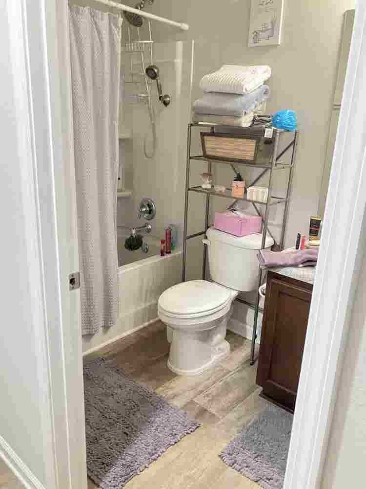 Room for rent $