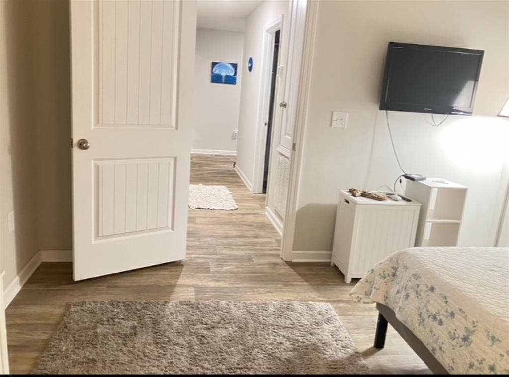 Room for rent $