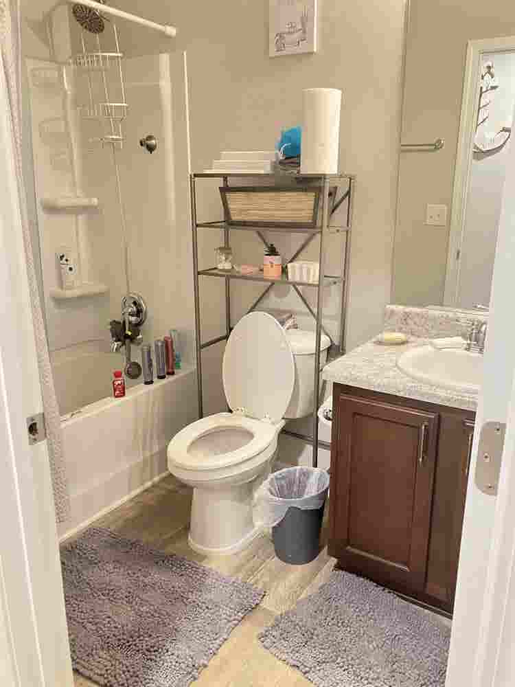 Room for rent $