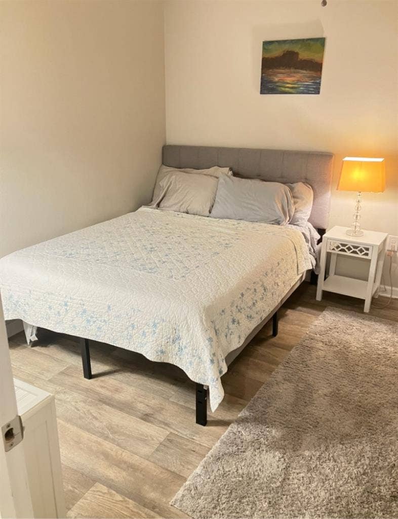 Room for rent $