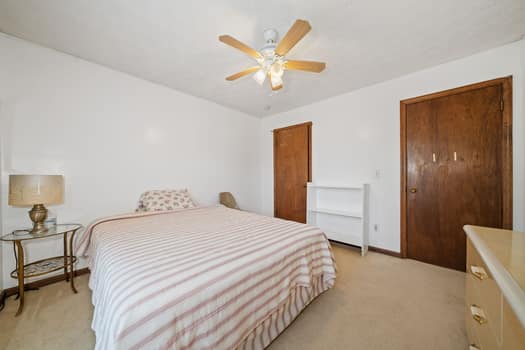 House Free-style Living for Males