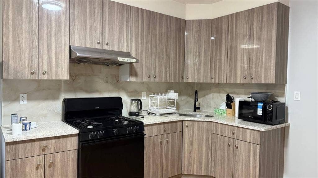Furnished Rooms