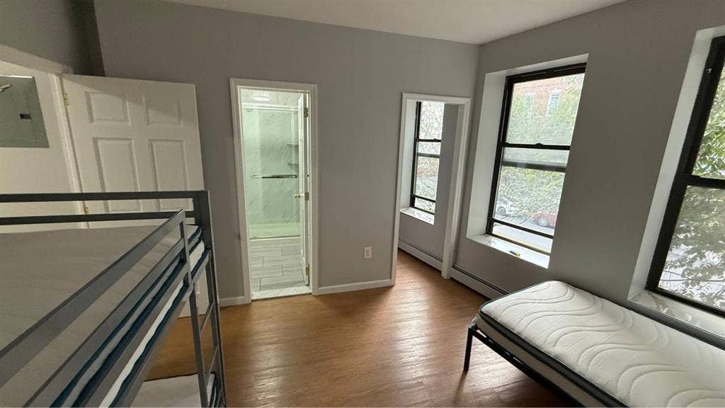 Furnished Rooms