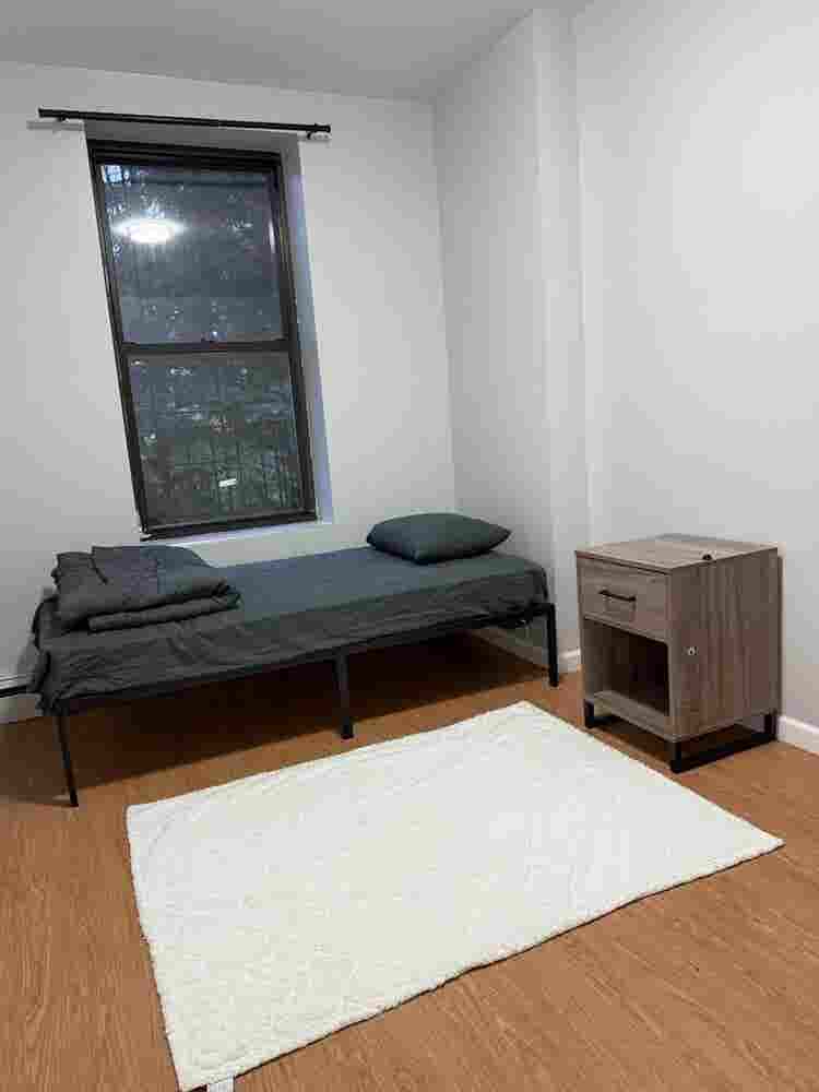 Furnished Rooms