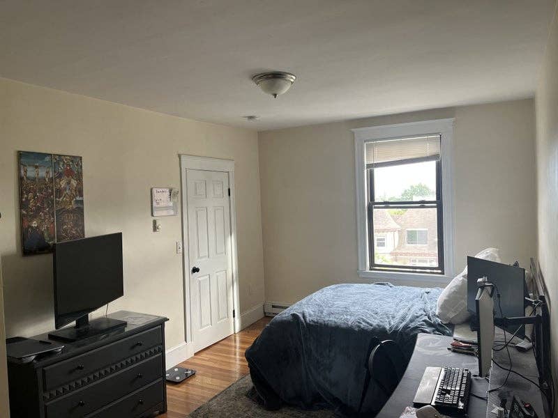 Two Bedroom Apartment Somerville