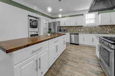 Rooms Available in Grant Park!