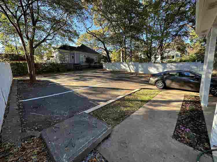 Rooms Available in Grant Park!