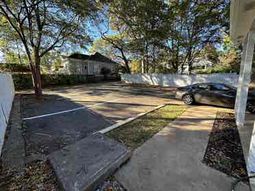 Rooms Available in Grant Park!
