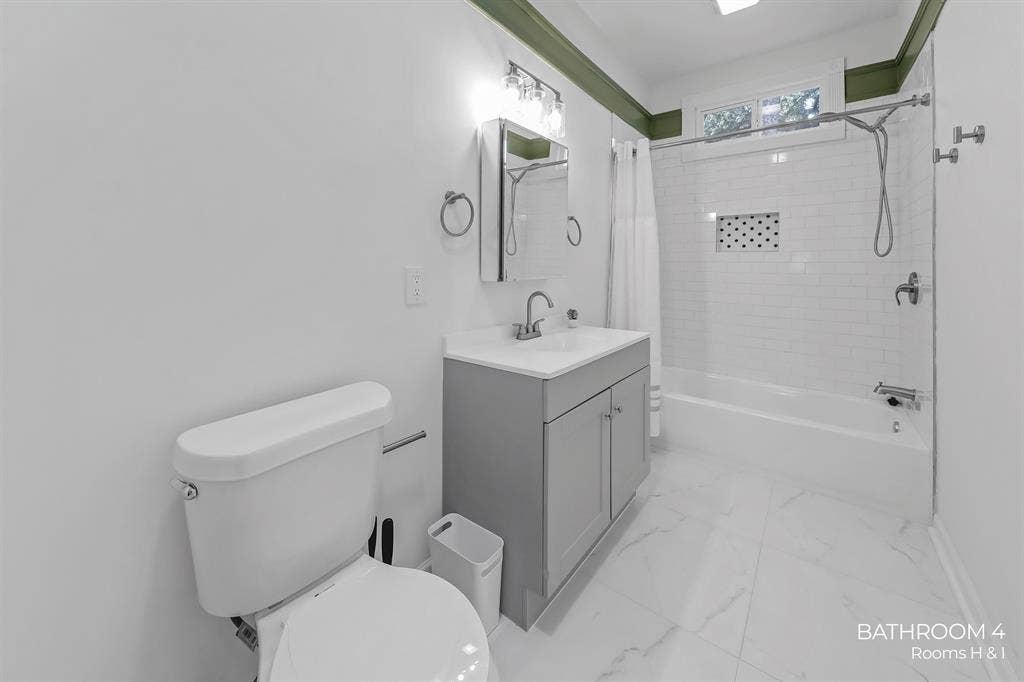 Rooms Available in Grant Park!