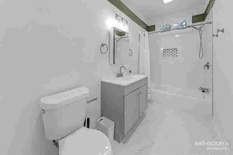 Rooms Available in Grant Park!