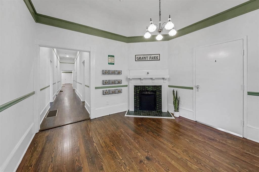 Rooms Available in Grant Park!