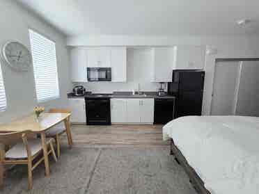 FURNISHED STUDIO APARTMENT