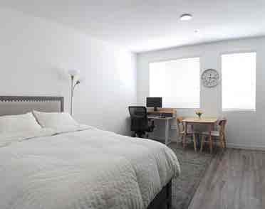 FURNISHED STUDIO APARTMENT