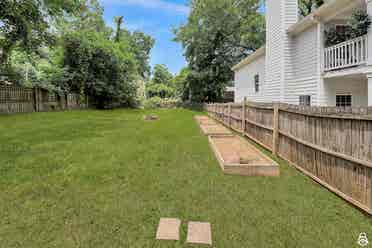 Looking for a Room in Peoplestown?