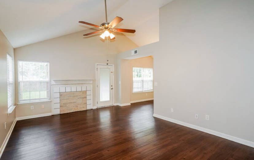 A lovely house to move in