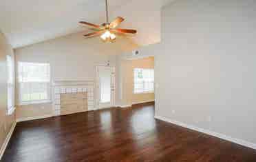 A lovely house to move in