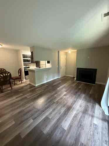 Room available in Chapel Hill