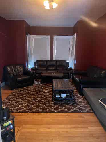 1 Bedroom in  Bath Allston