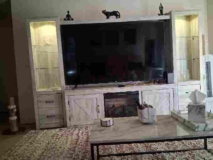 Room for rent in Clackamas.