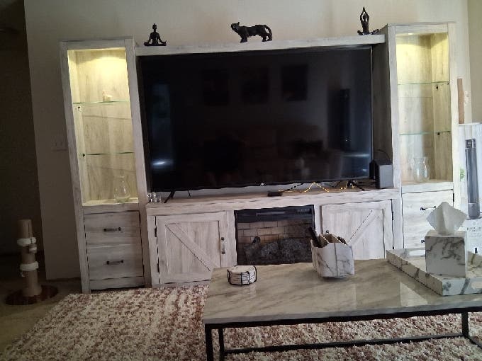 Room for rent in Clackamas.