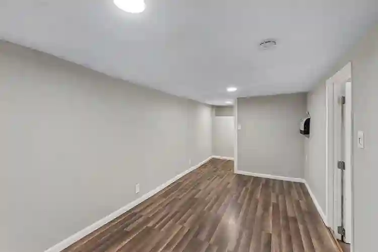 Private gated 1 bed one bath