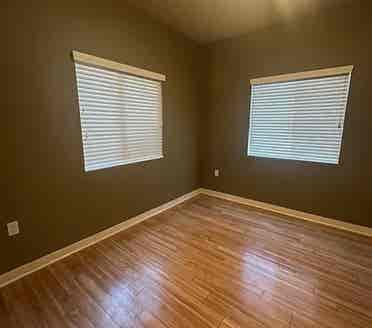 Beautiful Townhouse -  Private Room