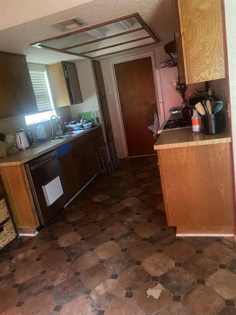 Renting out bedroom in house