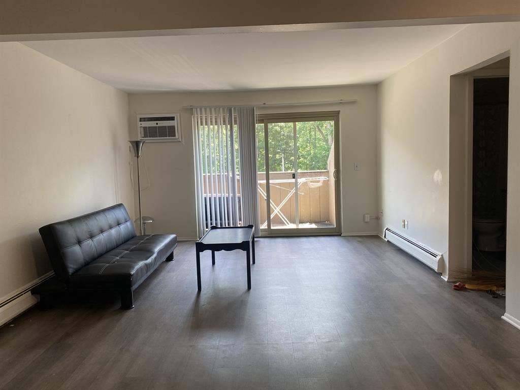 Urgent take over my lease