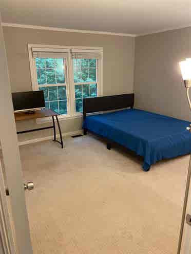 Private Room in Montgomery Village