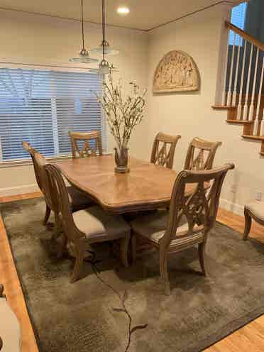Spacious Bdrm In Beautiful Home