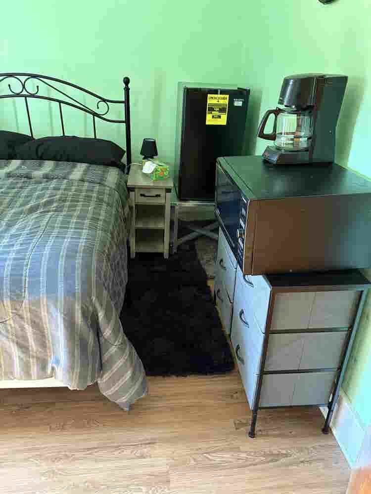 Room for rent for male housemate