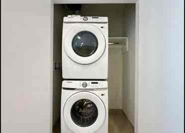 Looking for a female flatmate