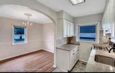 Room available in Edison