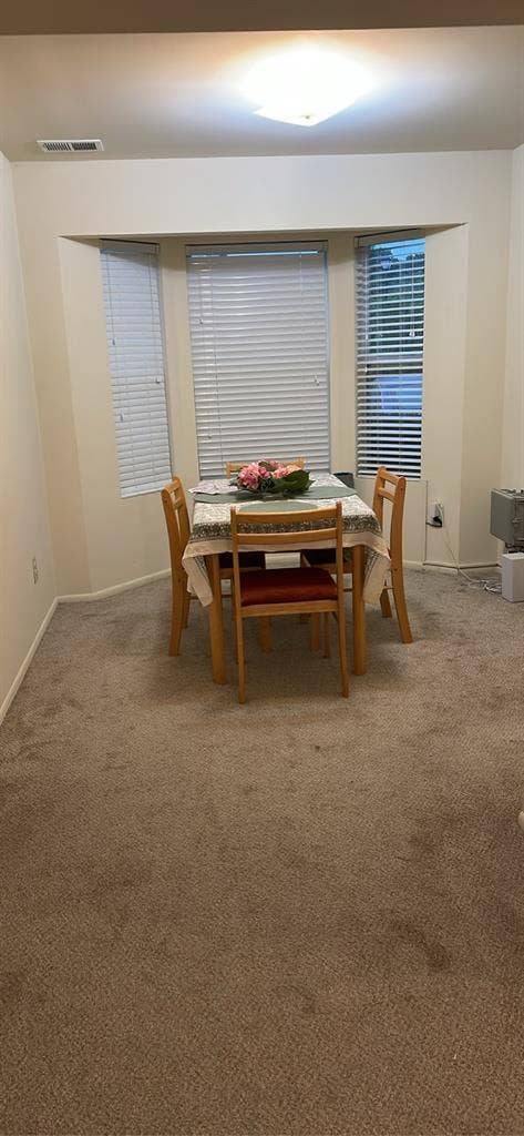 Need roommate. Single/ couple.
