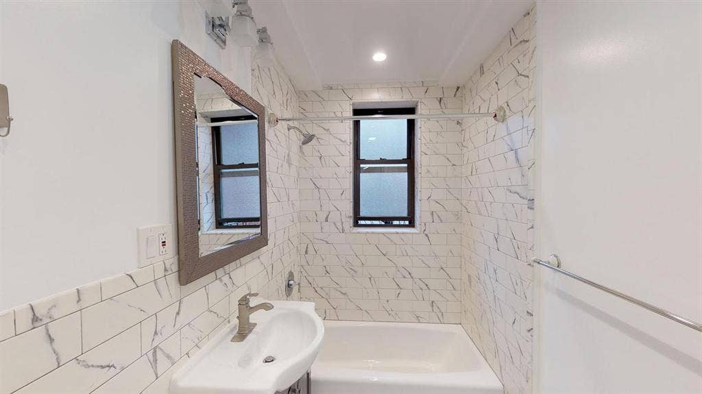 1 BR in New York