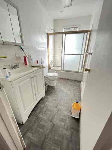 Single Room Available in 2BHK Apart